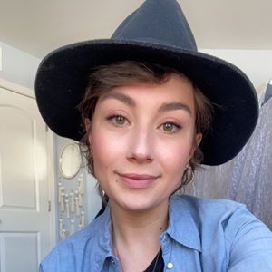 Meet your Posher, Samantha